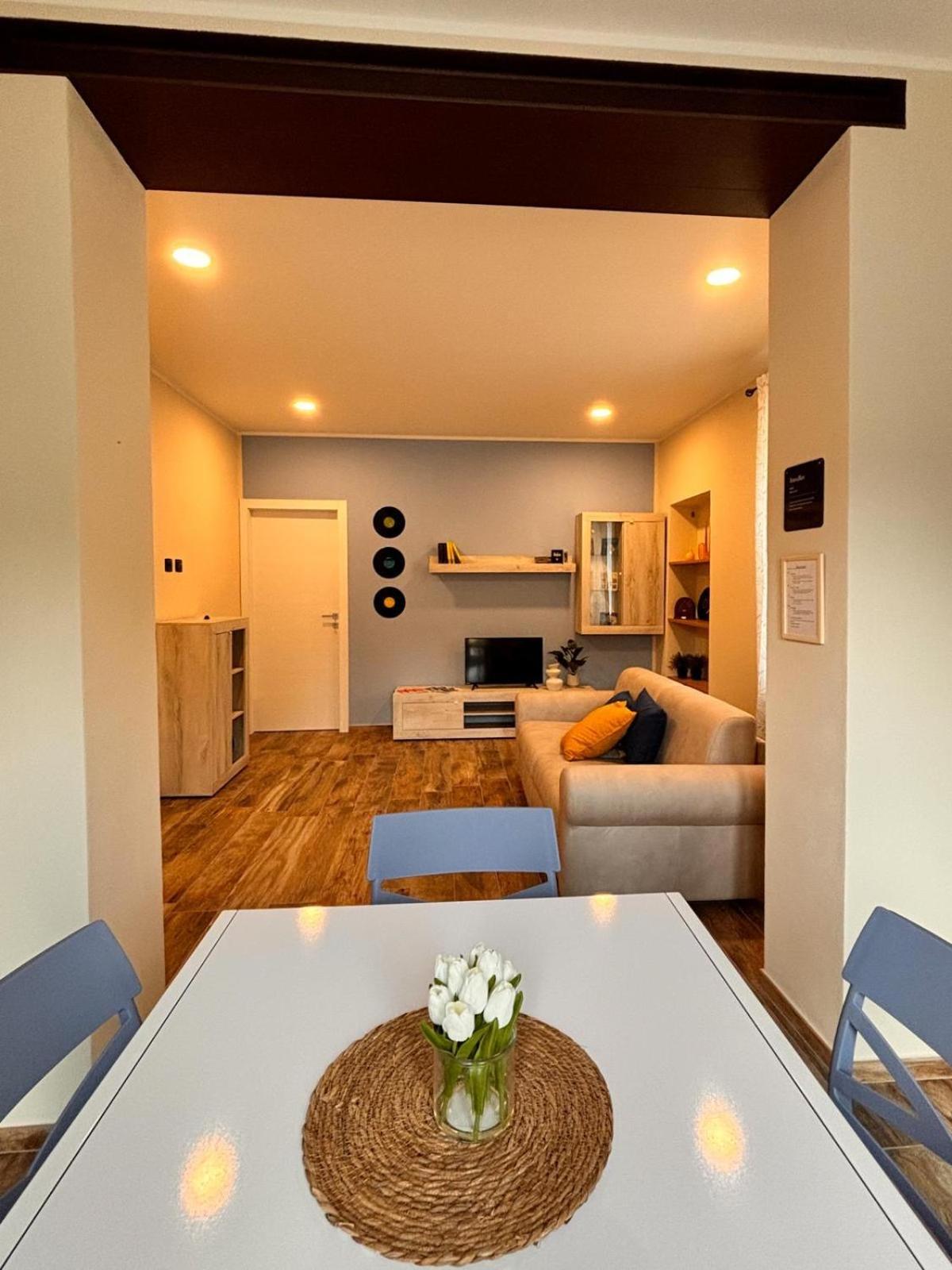 Apartamento La Casa Di Zia Maria Boves Exterior foto